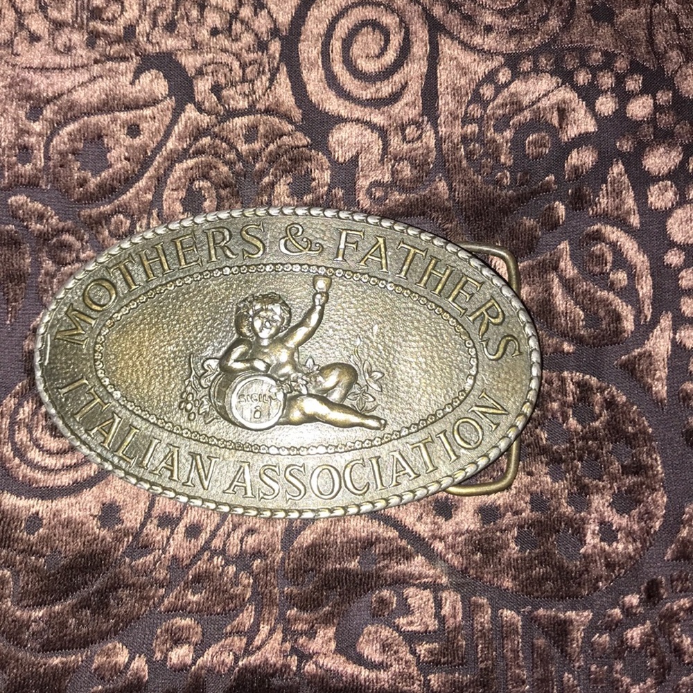 belt buckle
